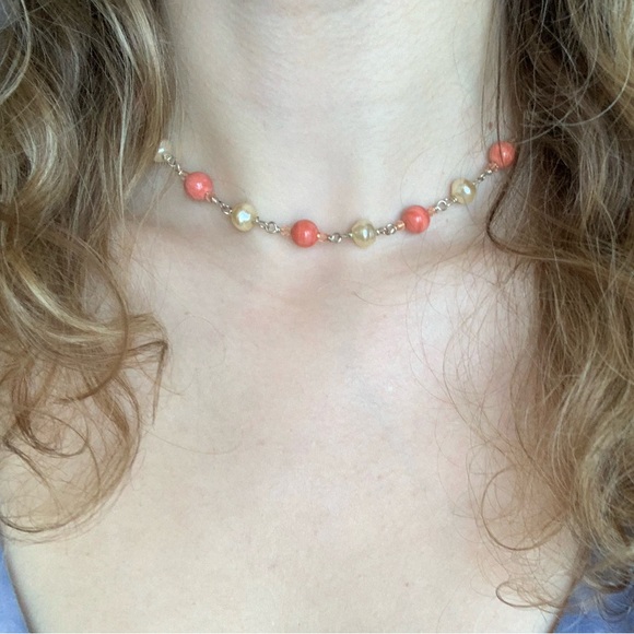 Beautiful Vintage Necklace - Picture 2 of 5